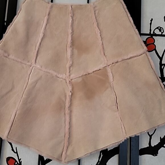 UGG Vintage Pink Leather Poncho with pockets! - Picture 7 of 11